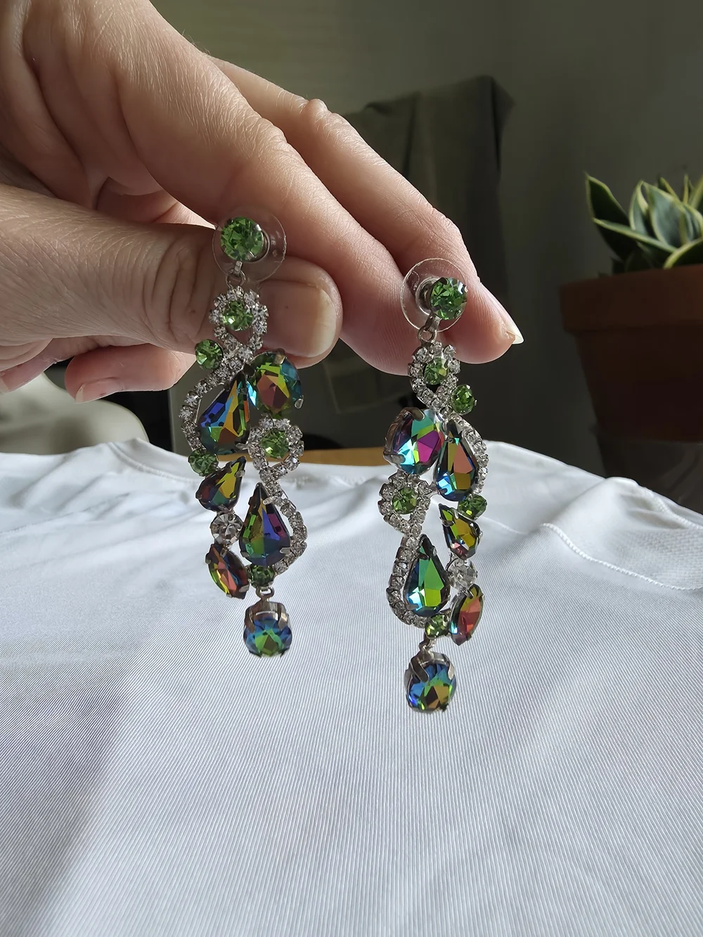 Multicolor Iridescent Crystal Stretch Bracelet & Drop Earrings Set